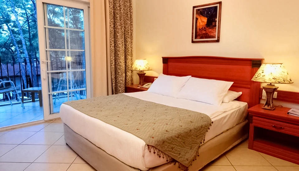 هتل گرند یازیجی توربان مارماریس